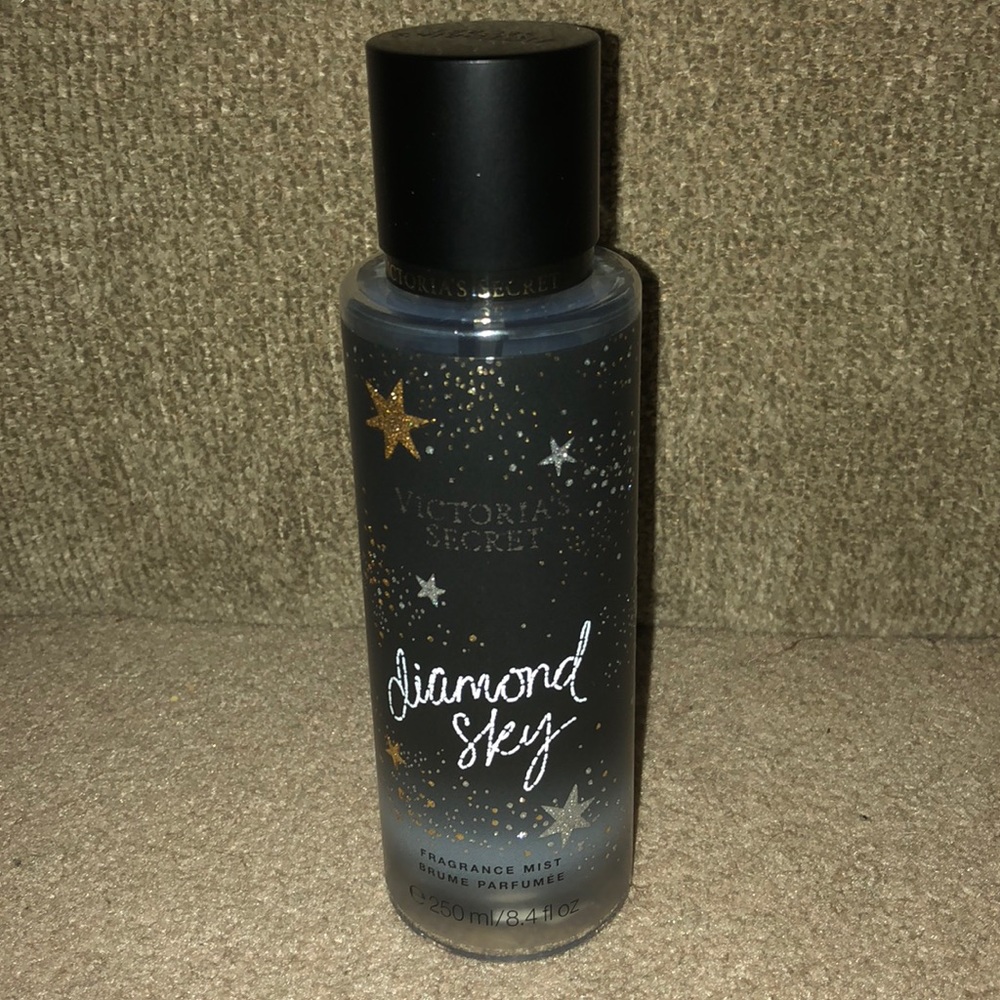 Victoria’s Secret Diamond Sky Body Mist